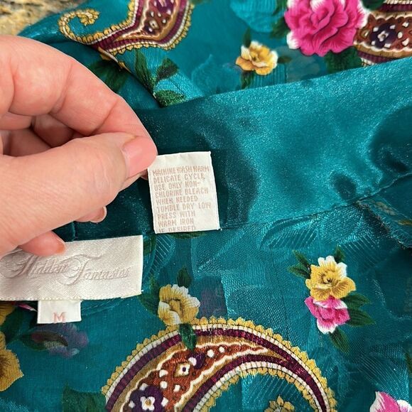 Hidden Fantasies Paisley Floral Print Satin Kimono Robe Size M - Picture 7 of 9